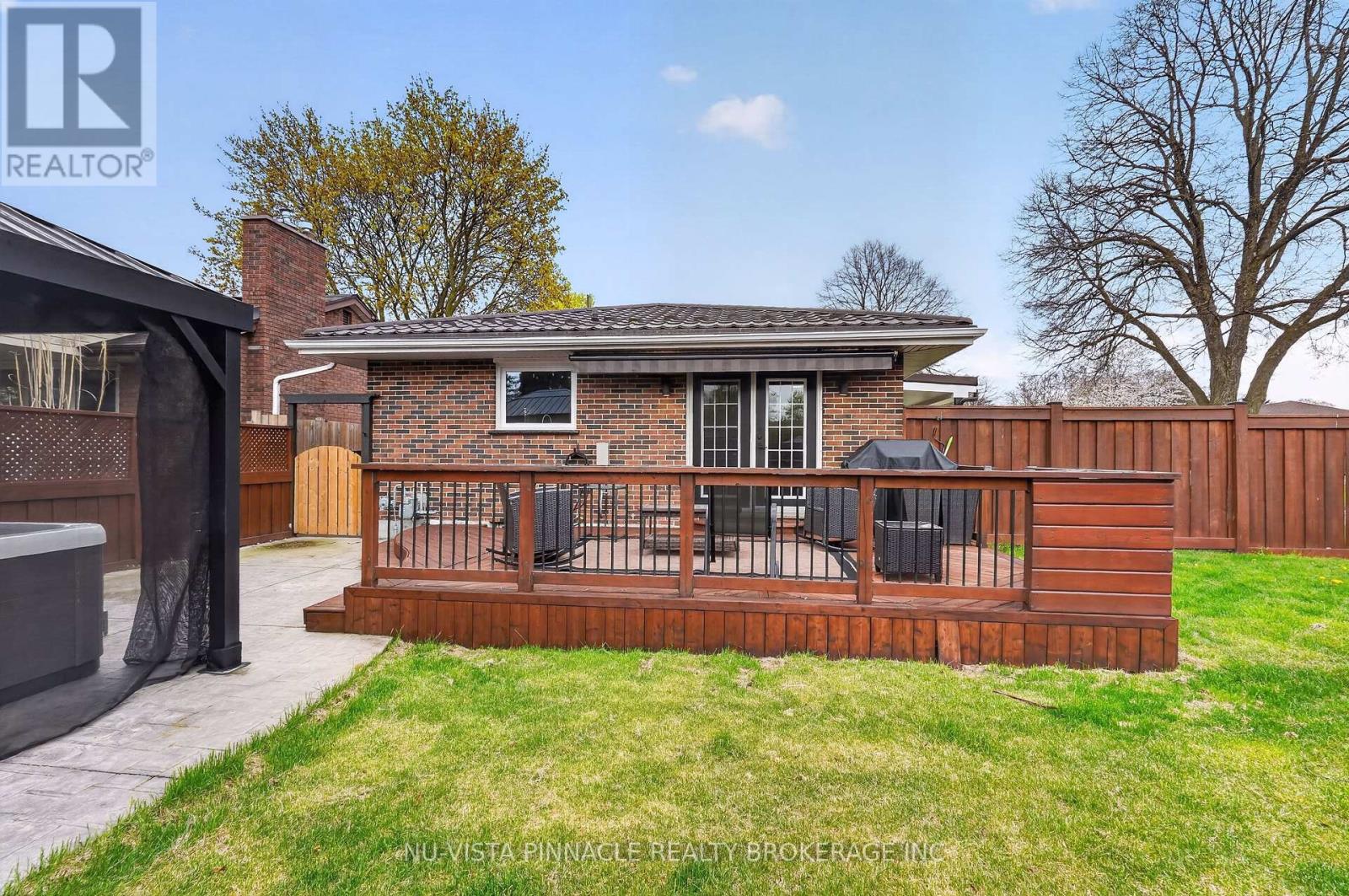 281 Tweedsmuir Avenue, London East, Ontario  N5W 1L5 - Photo 41 - X13061330