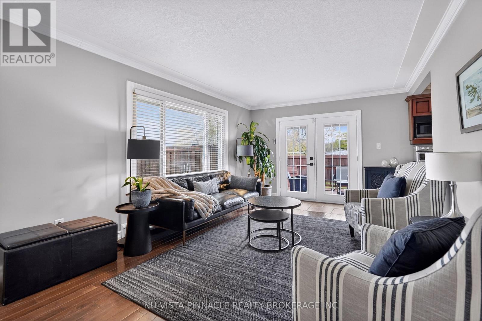 281 Tweedsmuir Avenue, London East, Ontario  N5W 1L5 - Photo 6 - X13061330