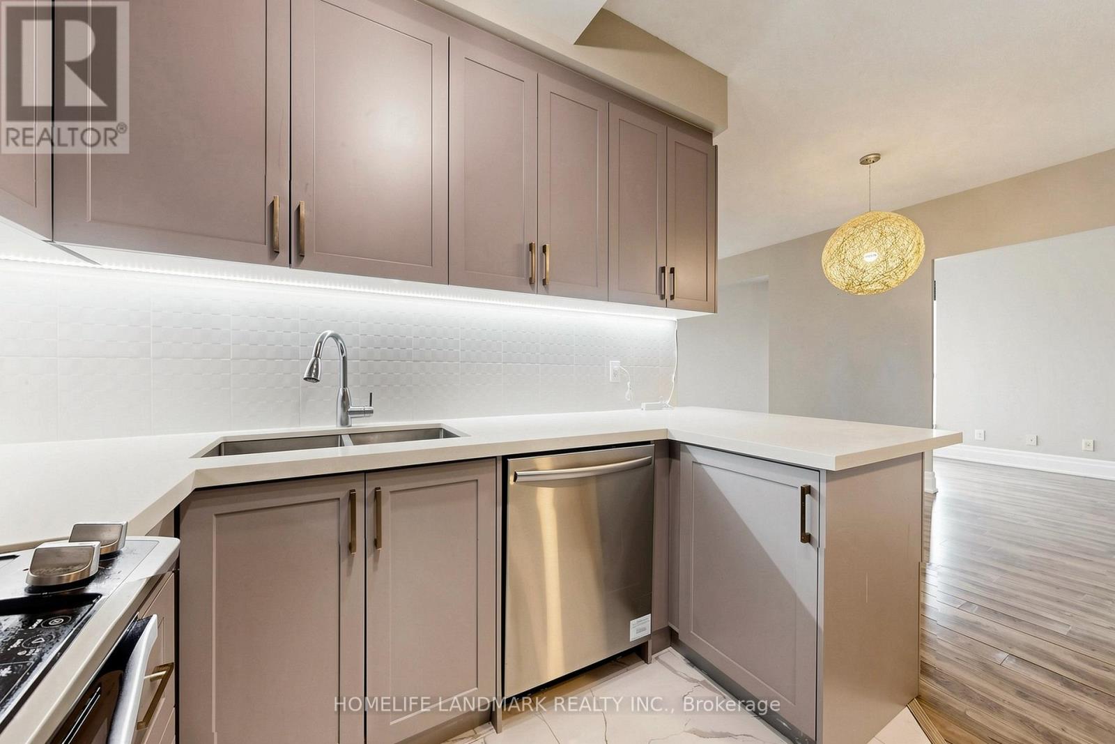 314b - 21 Upper Duke Crescent, Markham, Ontario  L6G 0B7 - Photo 18 - N12862900
