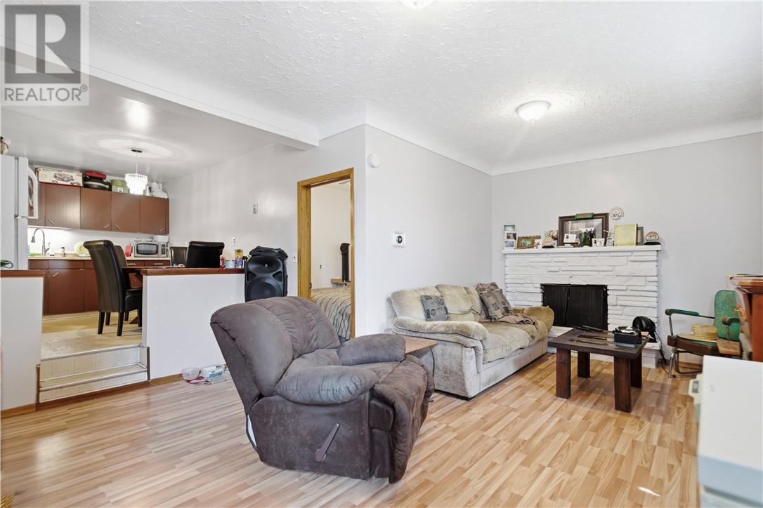 107 Main Street W, Chelmsford, Ontario  P0M 1L0 - Photo 47 - 2127403