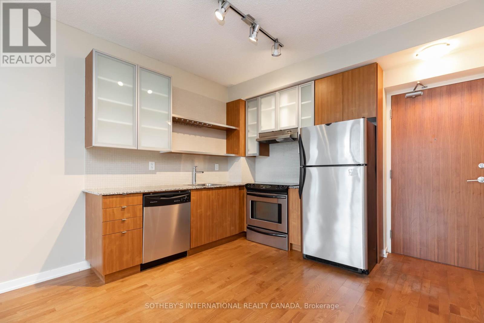 1004 - 33 Lombard Street, Toronto, Ontario  M5C 3H8 - Photo 8 - C13061282