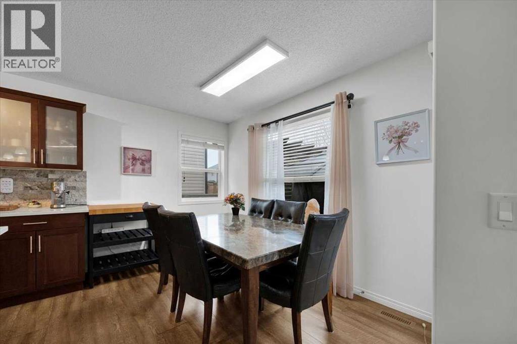 1009 Channelside Way Sw, Airdrie, Alberta  T4B 3H9 - Photo 10 - A2303627