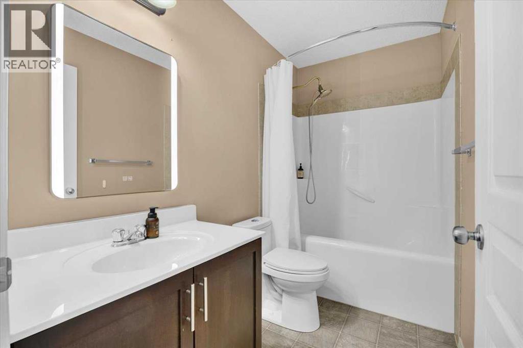 1009 Channelside Way Sw, Airdrie, Alberta  T4B 3H9 - Photo 34 - A2303627