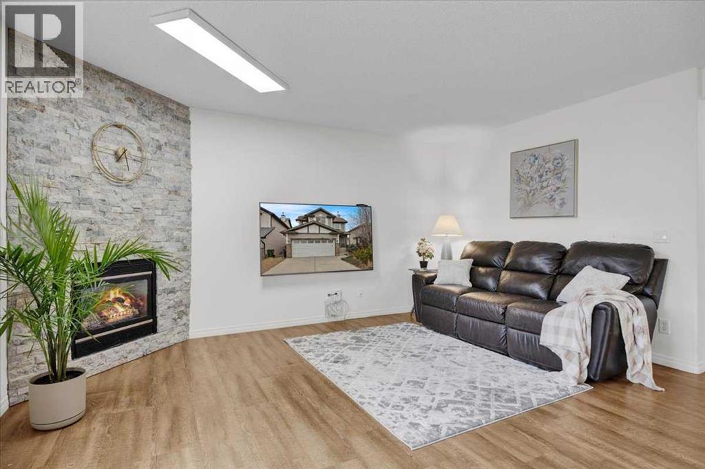 1009 Channelside Way Sw, Airdrie, Alberta  T4B 3H9 - Photo 6 - A2303627