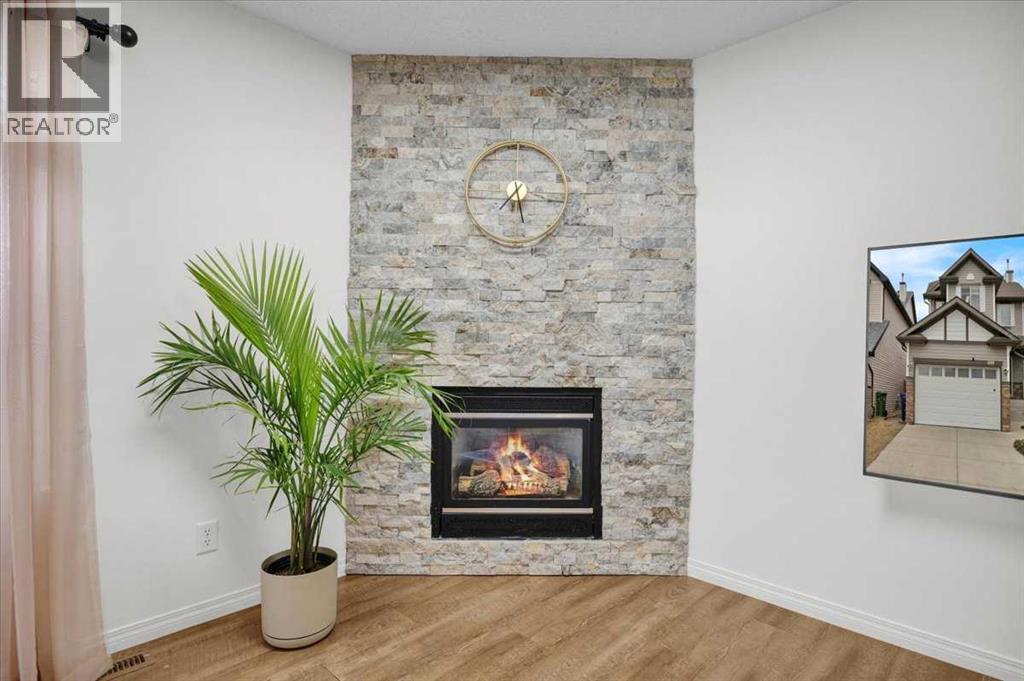 1009 Channelside Way Sw, Airdrie, Alberta  T4B 3H9 - Photo 7 - A2303627