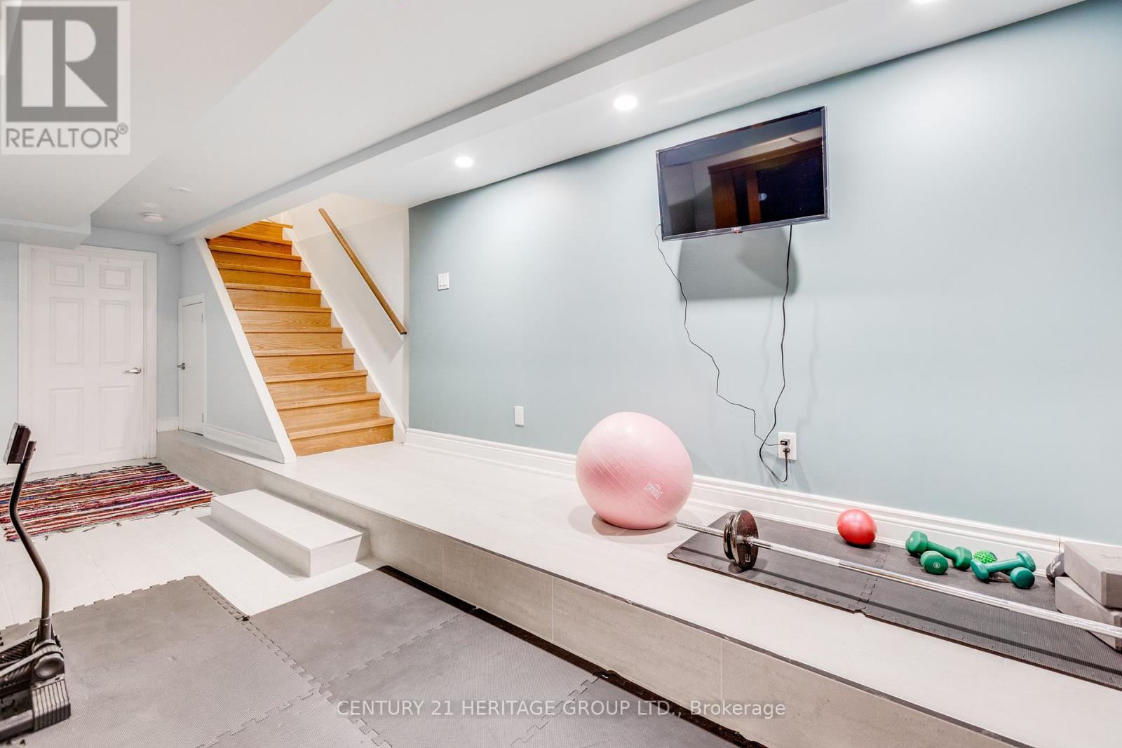 3 Denton Avenue, Toronto, Ontario  M4C 1T7 - Photo 34 - E12954308