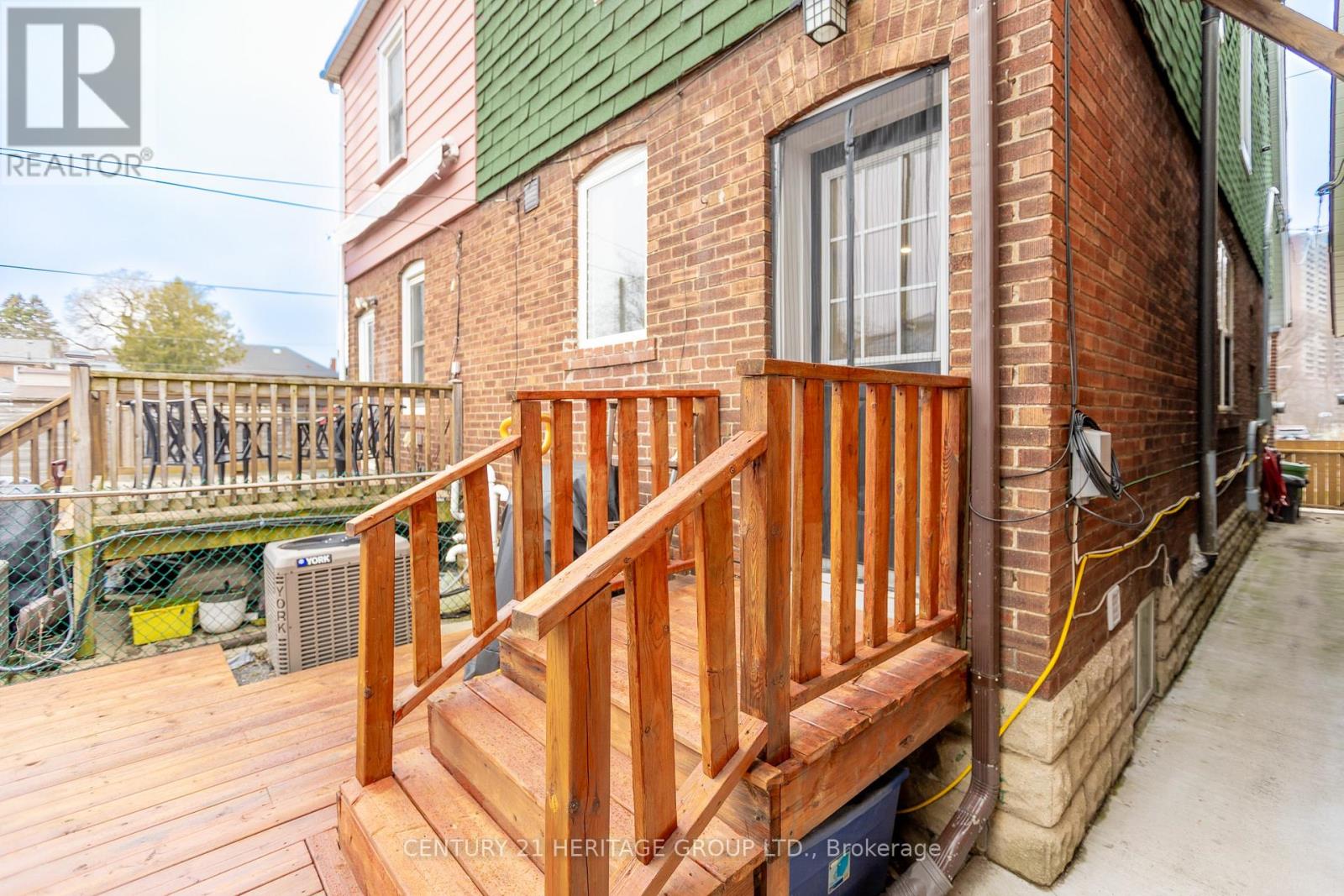 3 Denton Avenue, Toronto, Ontario  M4C 1T7 - Photo 46 - E12954308