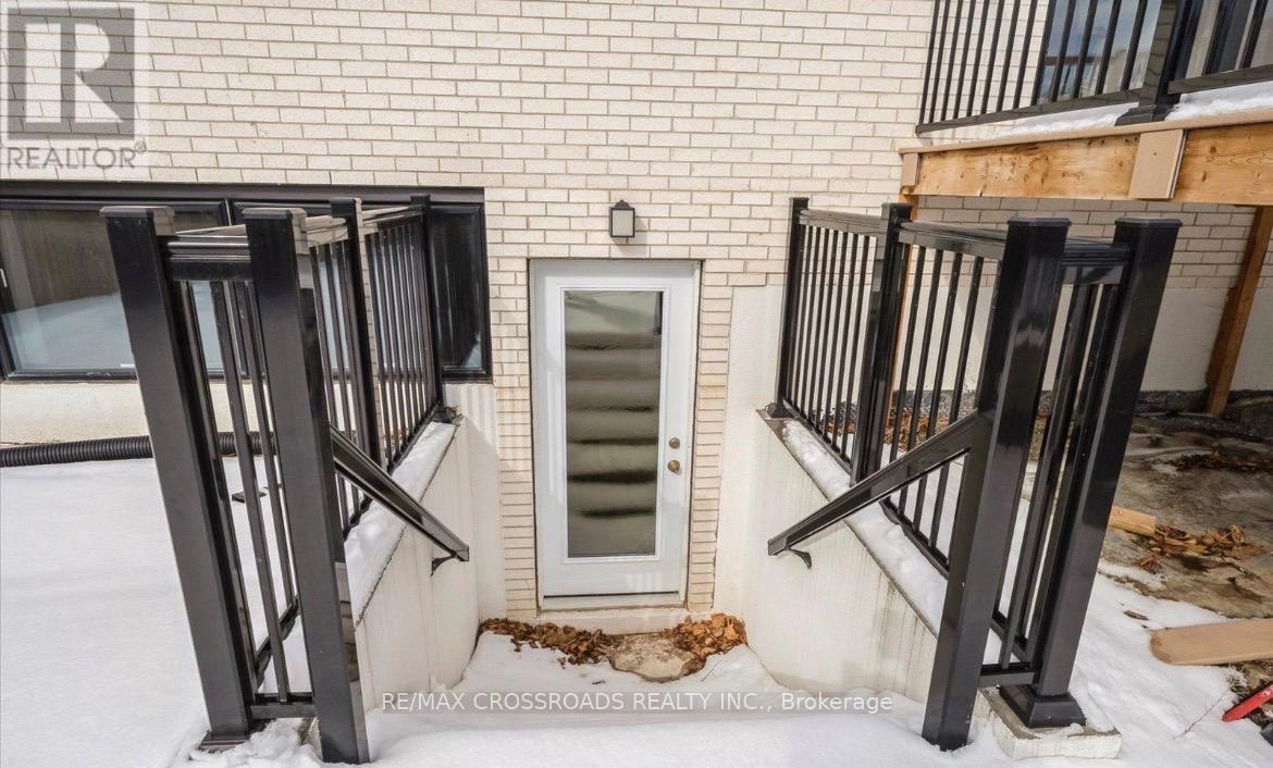 125 Watson Street E, Whitby, Ontario  L1N 1A5 - Photo 12 - E13057206