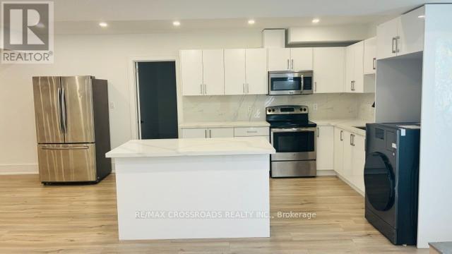 125 Watson Street E, Whitby, Ontario  L1N 1A5 - Photo 8 - E13057206