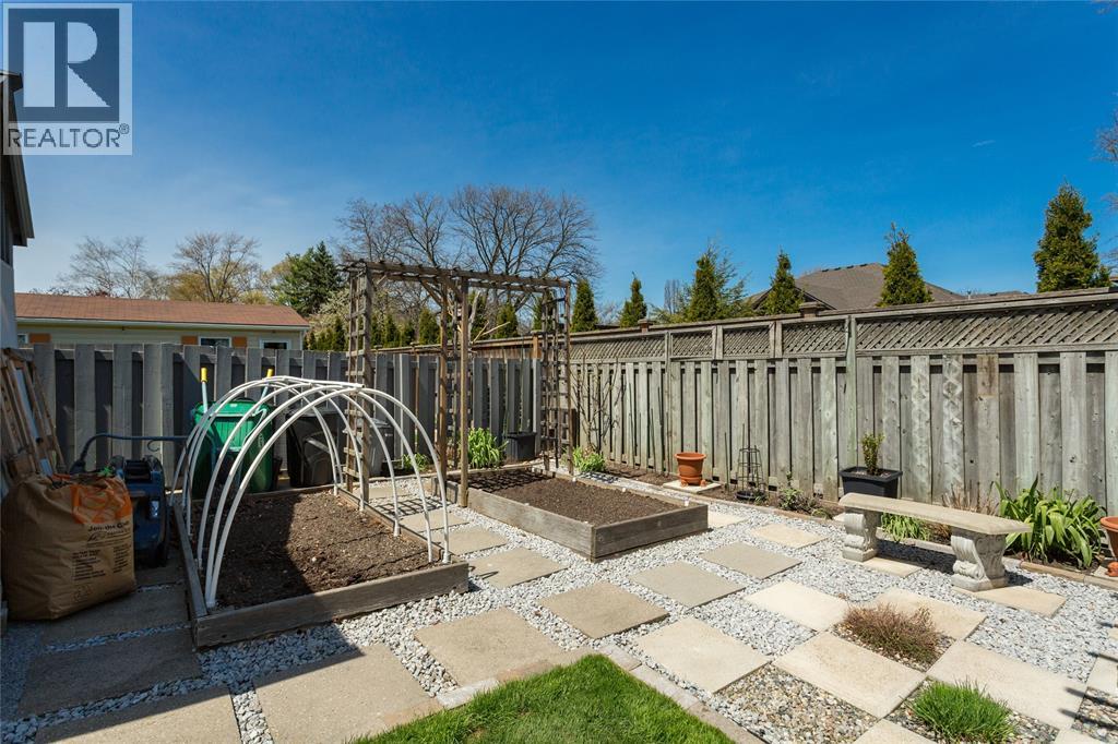 990 Allandale Drive, Sarnia, Ontario  N7S 3E4 - Photo 33 - 26009616
