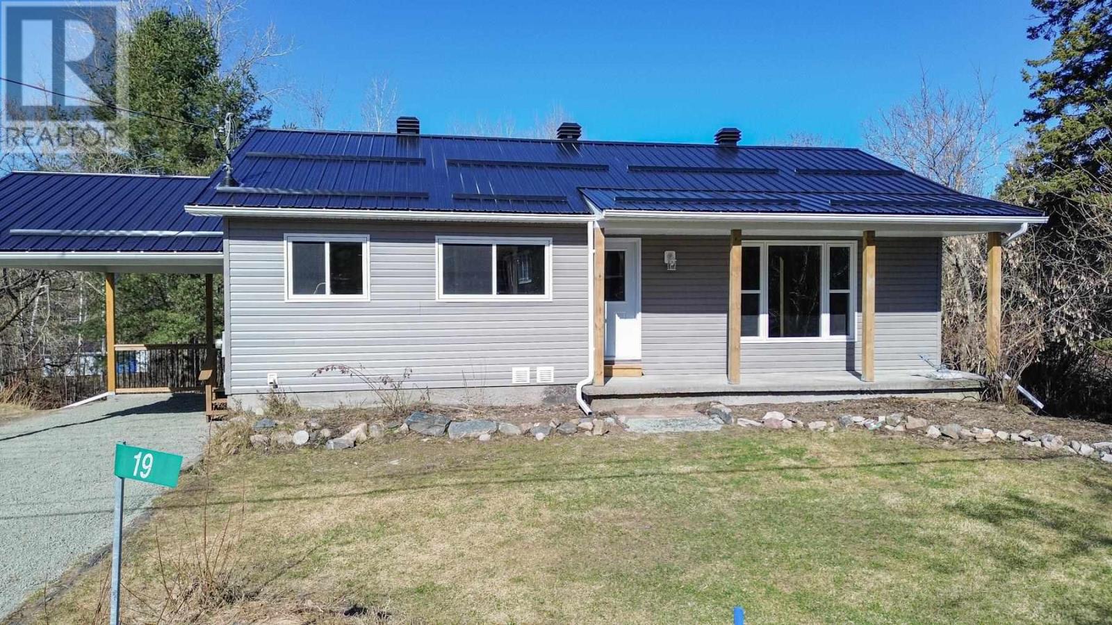 19 & 21 Cunningham St, Bruce Mines, Ontario  P0R 1C0 - Photo 2 - SM260761