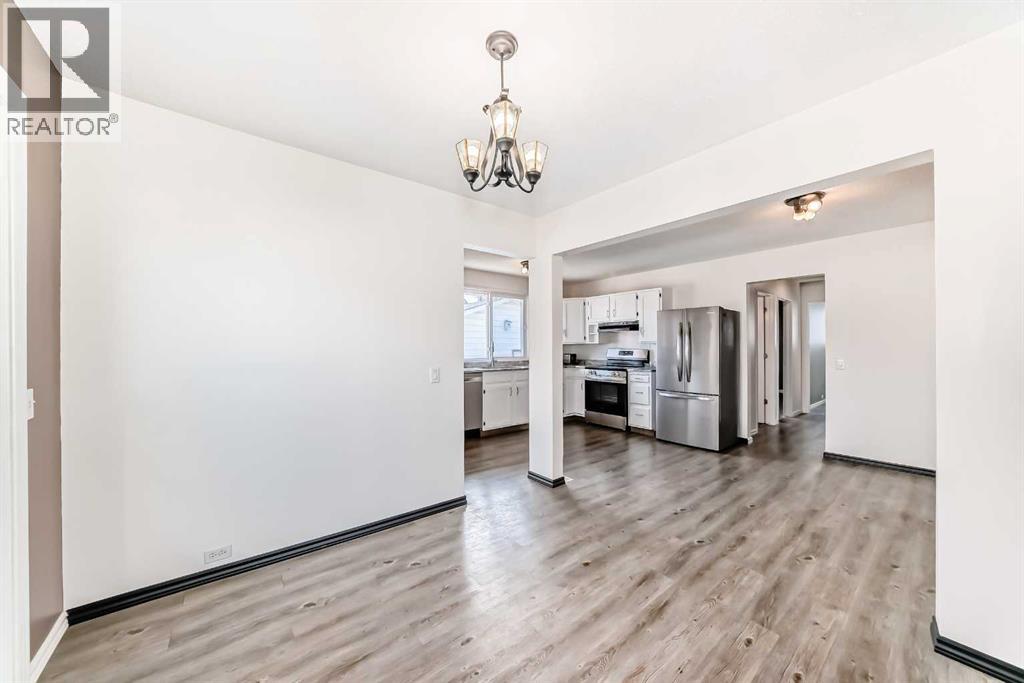 148 Huntridge Road NE, Calgary, Alberta  T2k 4B5 - Photo 21 - A2294727