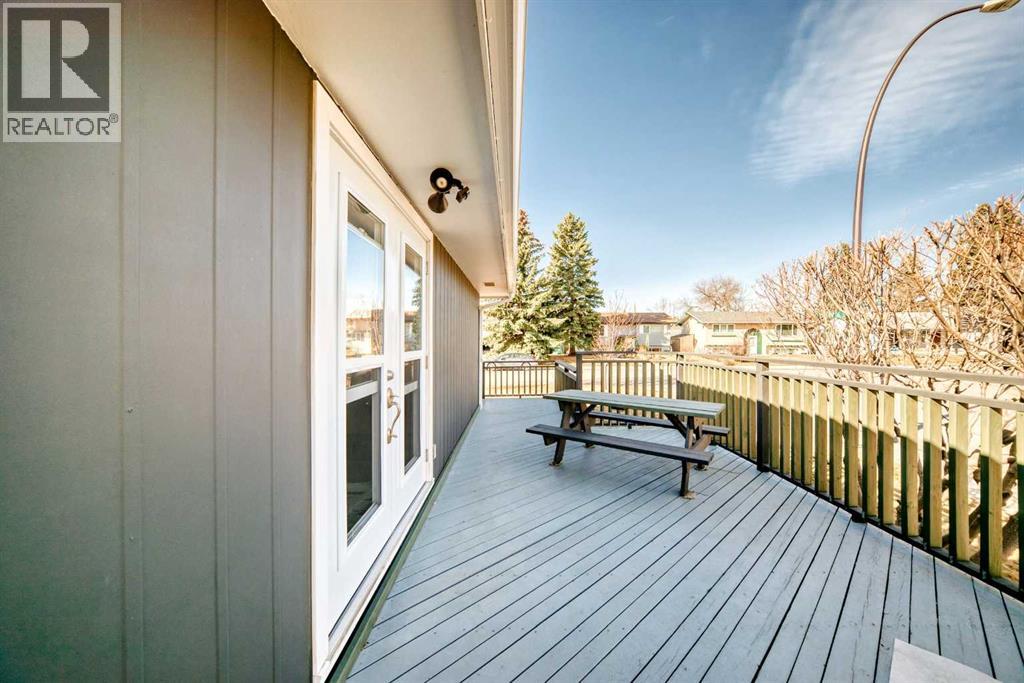 148 Huntridge Road NE, Calgary, Alberta  T2k 4B5 - Photo 46 - A2294727