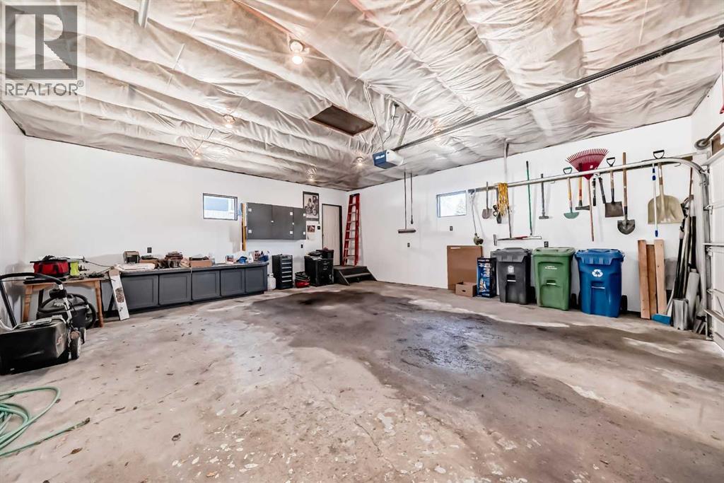 148 Huntridge Road NE, Calgary, Alberta  T2k 4B5 - Photo 41 - A2294727