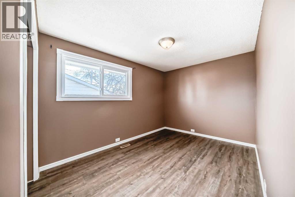 148 Huntridge Road NE, Calgary, Alberta  T2k 4B5 - Photo 26 - A2294727