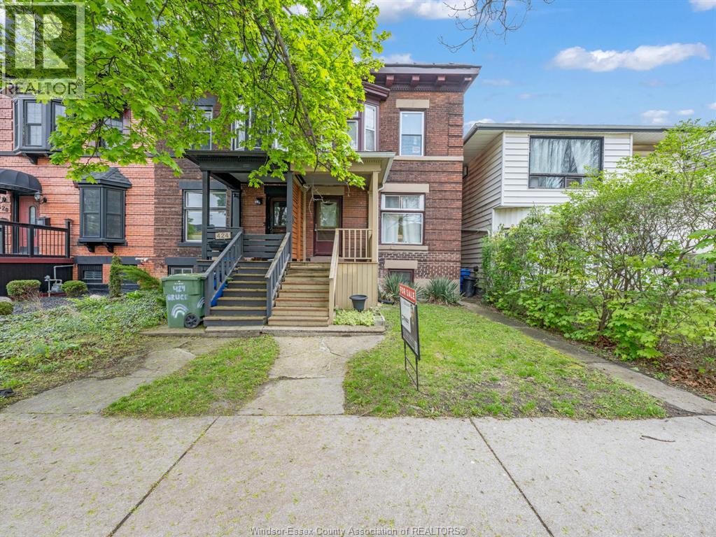 MLS# 26009623: 426 BRUCE AVENUE, Windsor, Canada