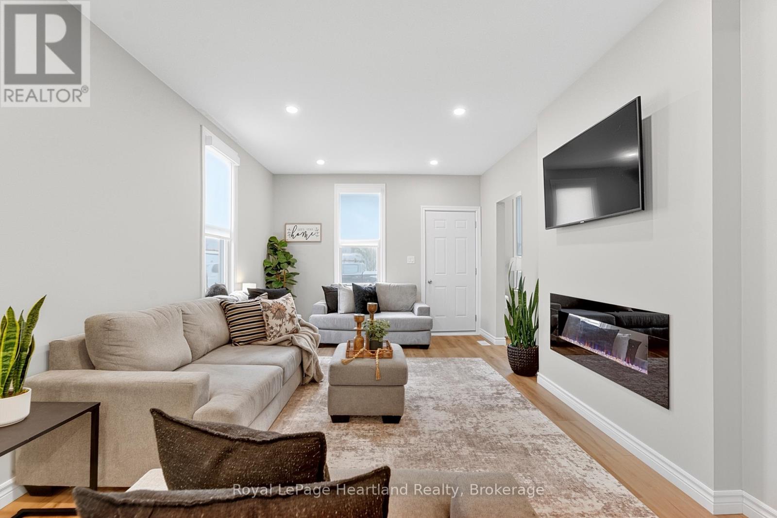 160 Richmond Street, Bluewater (Hensall), Ontario  N0M 1X0 - Photo 11 - X13061374