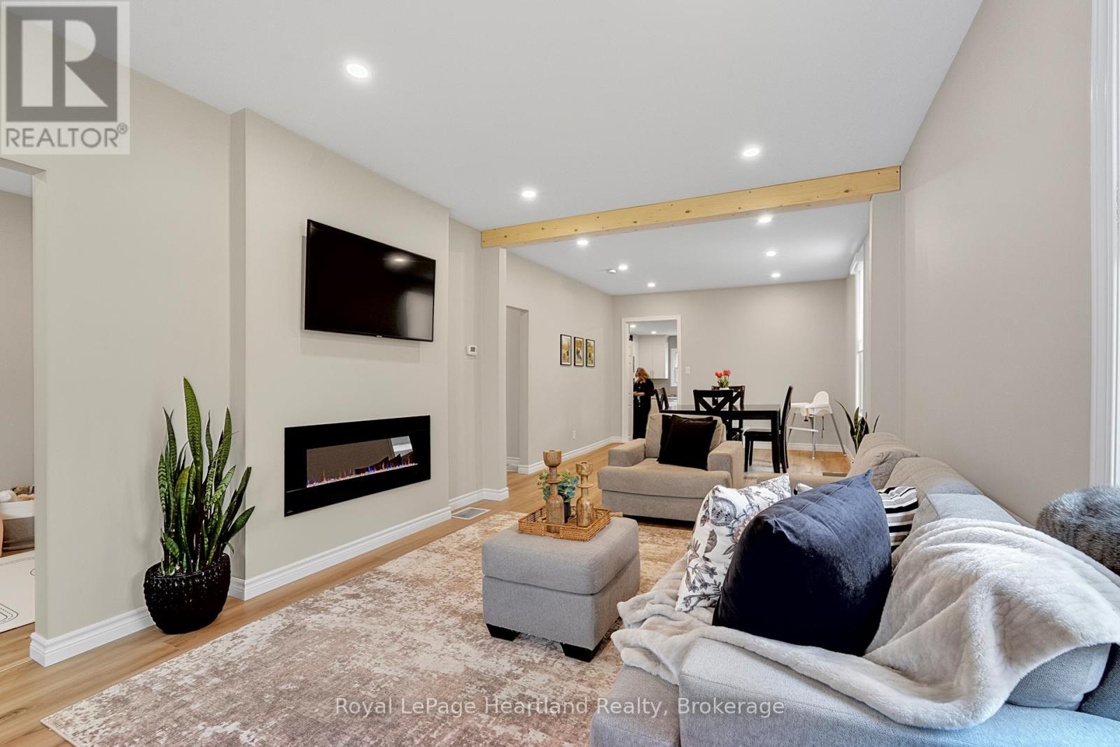 160 Richmond Street, Bluewater (Hensall), Ontario  N0M 1X0 - Photo 13 - X13061374