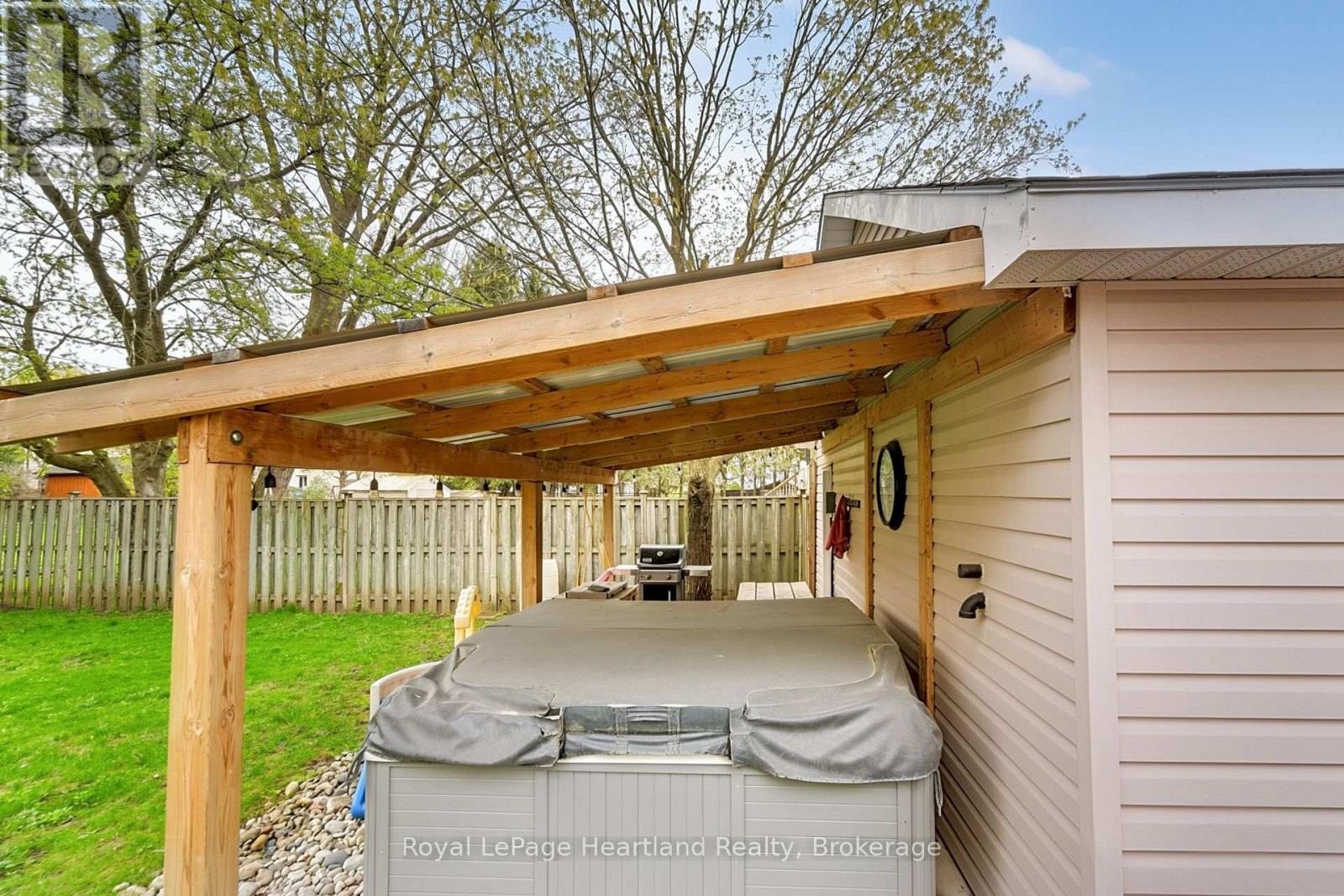 160 Richmond Street, Bluewater (Hensall), Ontario  N0M 1X0 - Photo 29 - X13061374