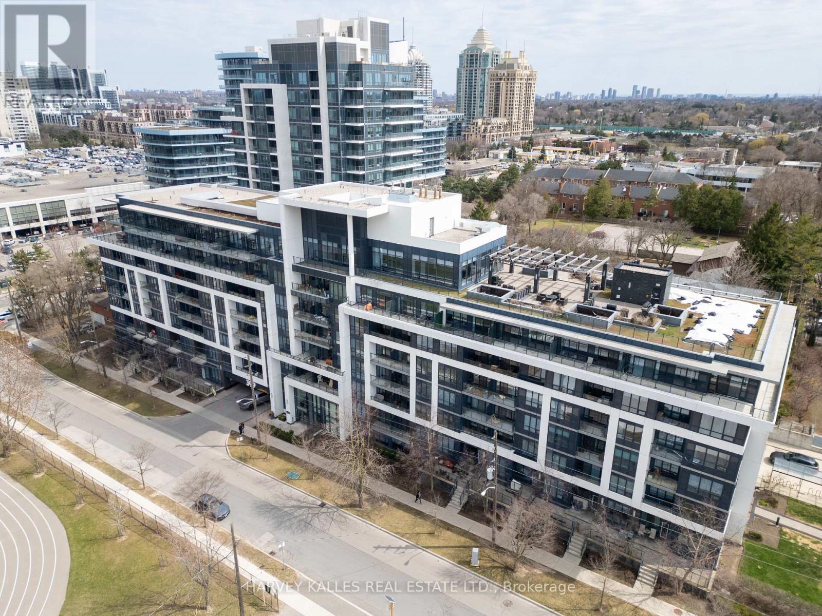 402 - 399 SPRING GARDEN AVENUE, Toronto, Ontario