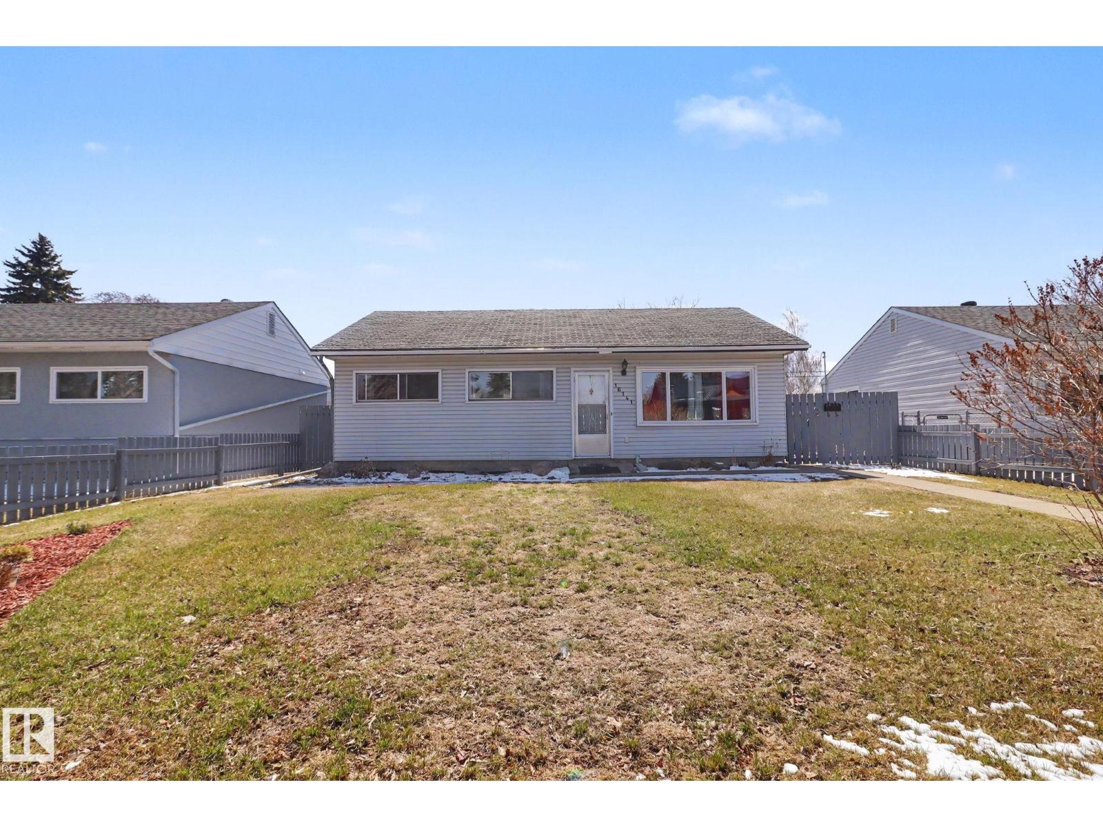 16141 108 AV NW, edmonton, Alberta