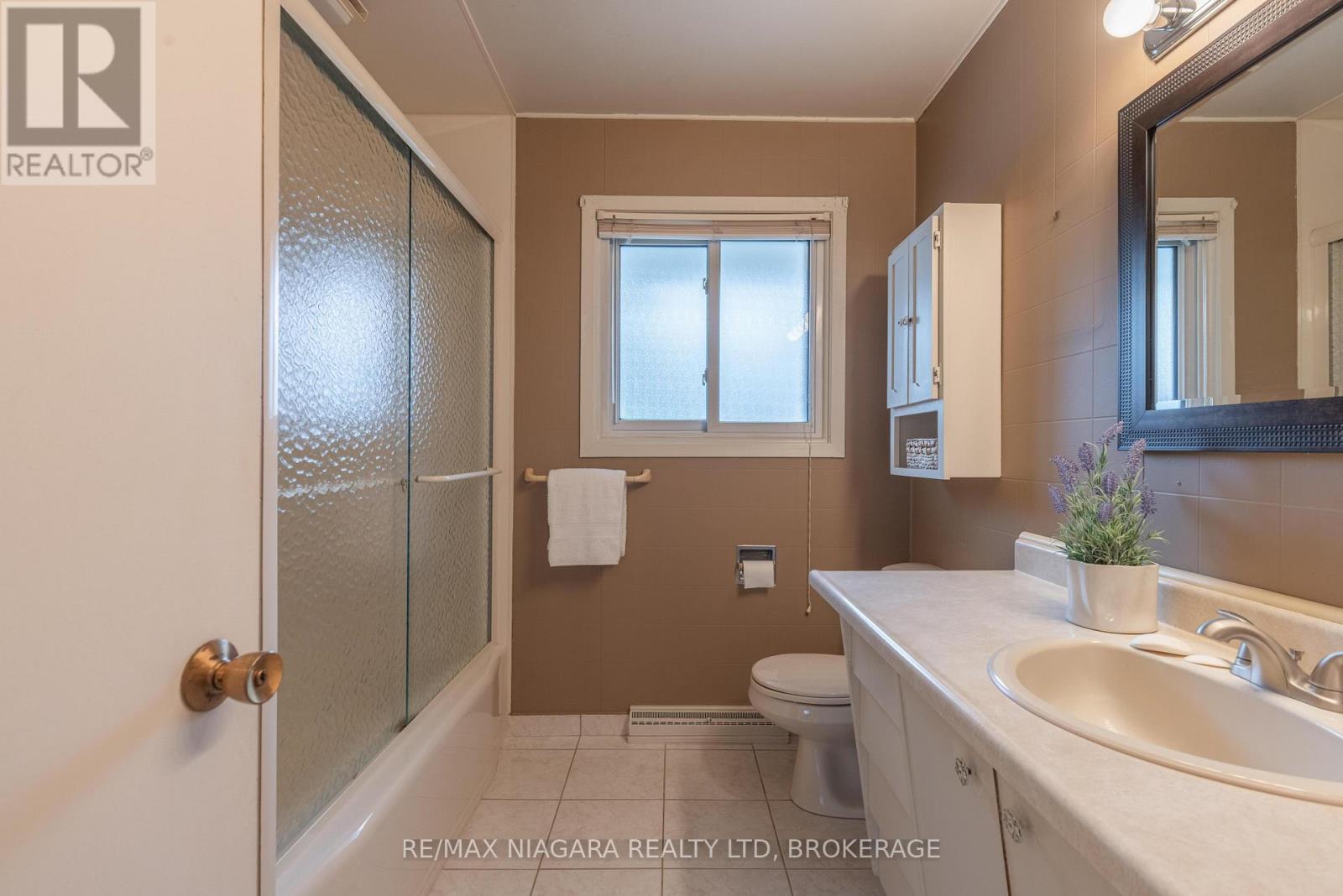 28 Viking Drive, St. Catharines, Ontario  L2M 2V3 - Photo 19 - X13061434