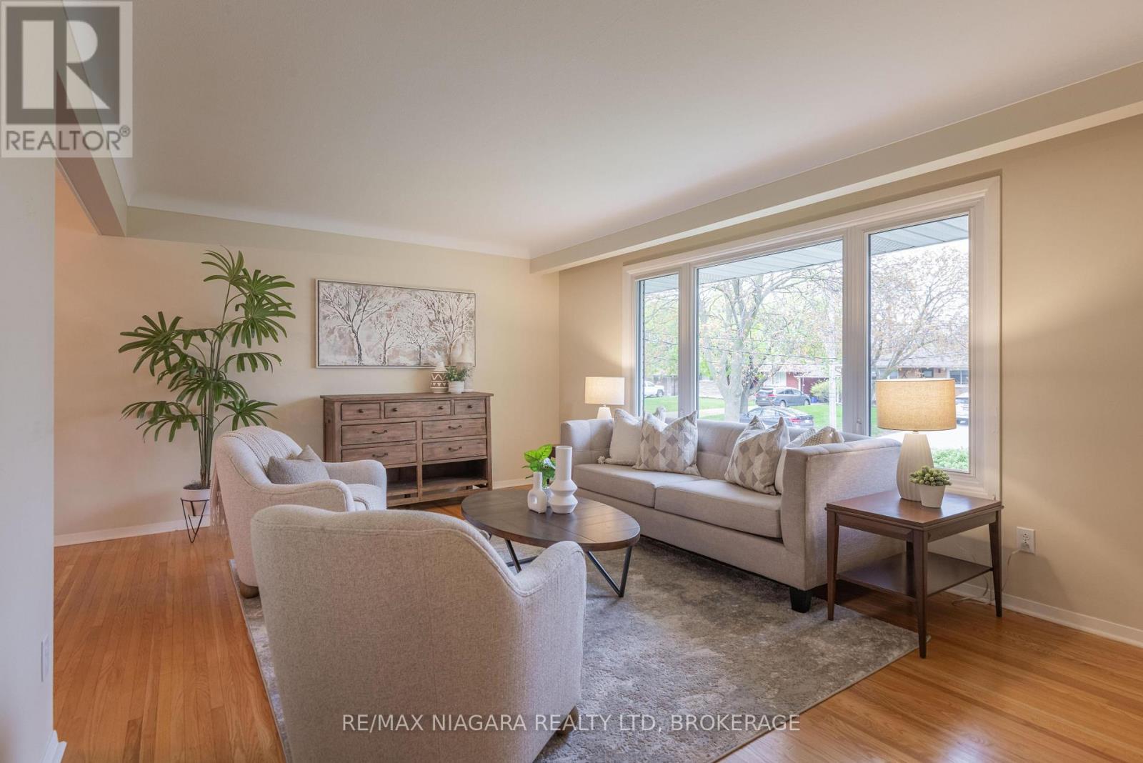 28 Viking Drive, St. Catharines, Ontario  L2M 2V3 - Photo 6 - X13061434