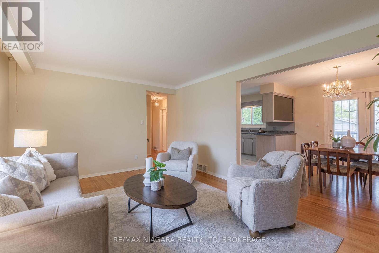 28 Viking Drive, St. Catharines, Ontario  L2M 2V3 - Photo 8 - X13061434