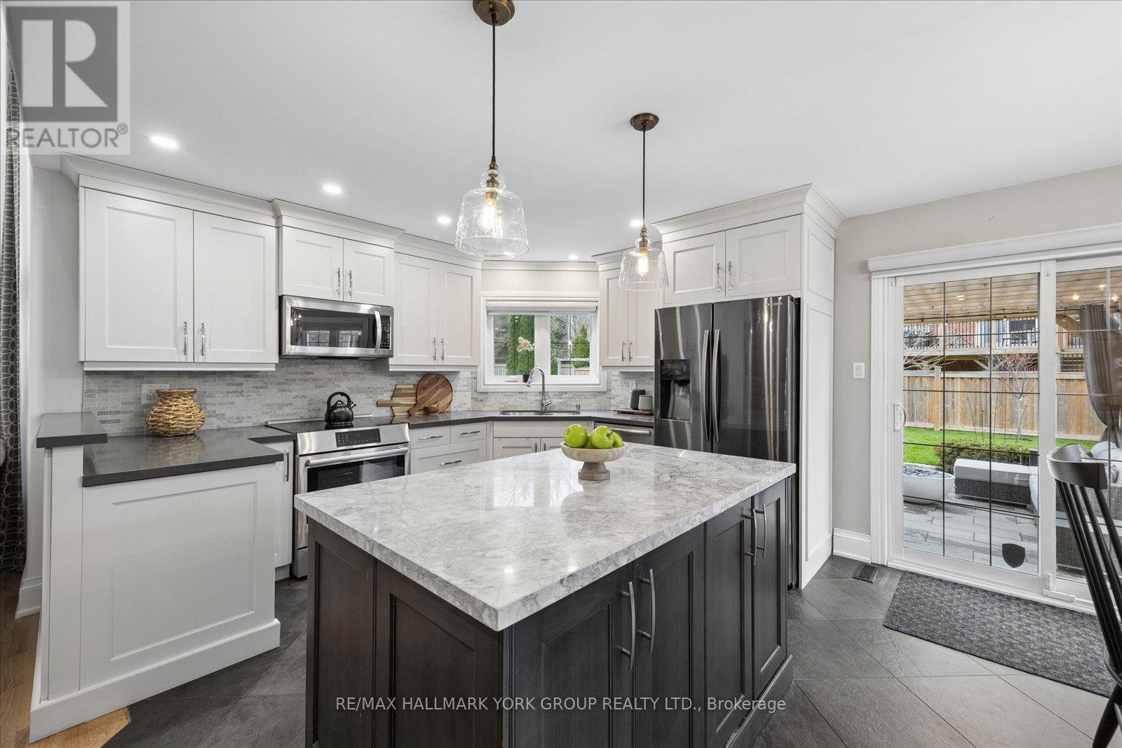 123 Brookeview Drive, Aurora, Ontario  L4G 6R5 - Photo 12 - N13061462