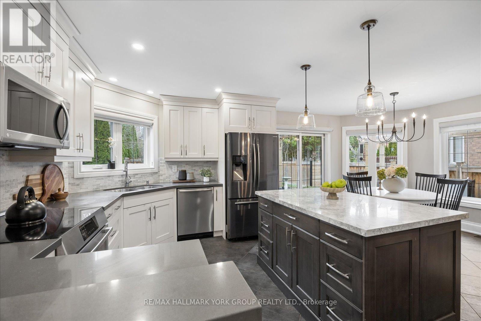 123 Brookeview Drive, Aurora, Ontario  L4G 6R5 - Photo 14 - N13061462