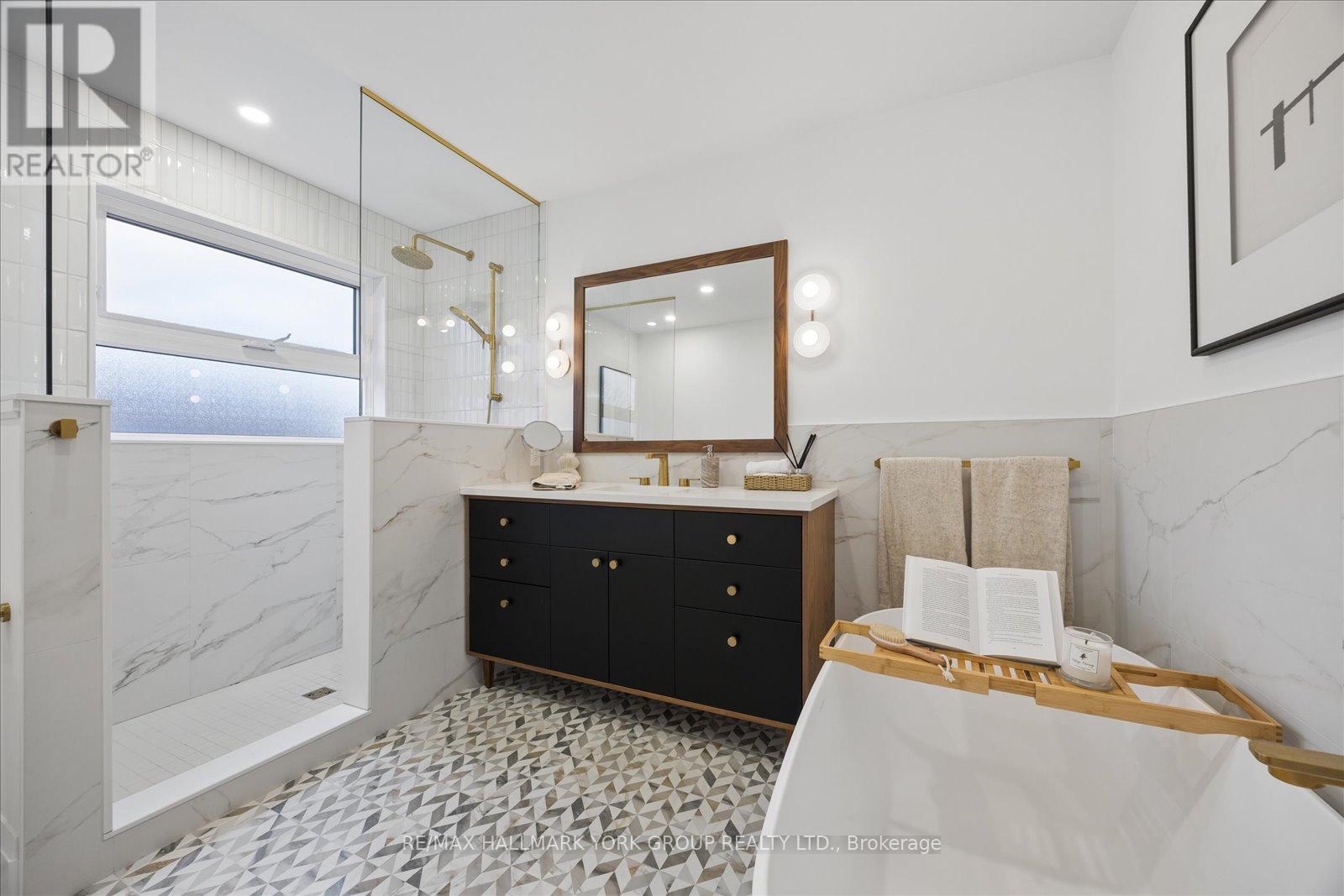 123 Brookeview Drive, Aurora, Ontario  L4G 6R5 - Photo 24 - N13061462