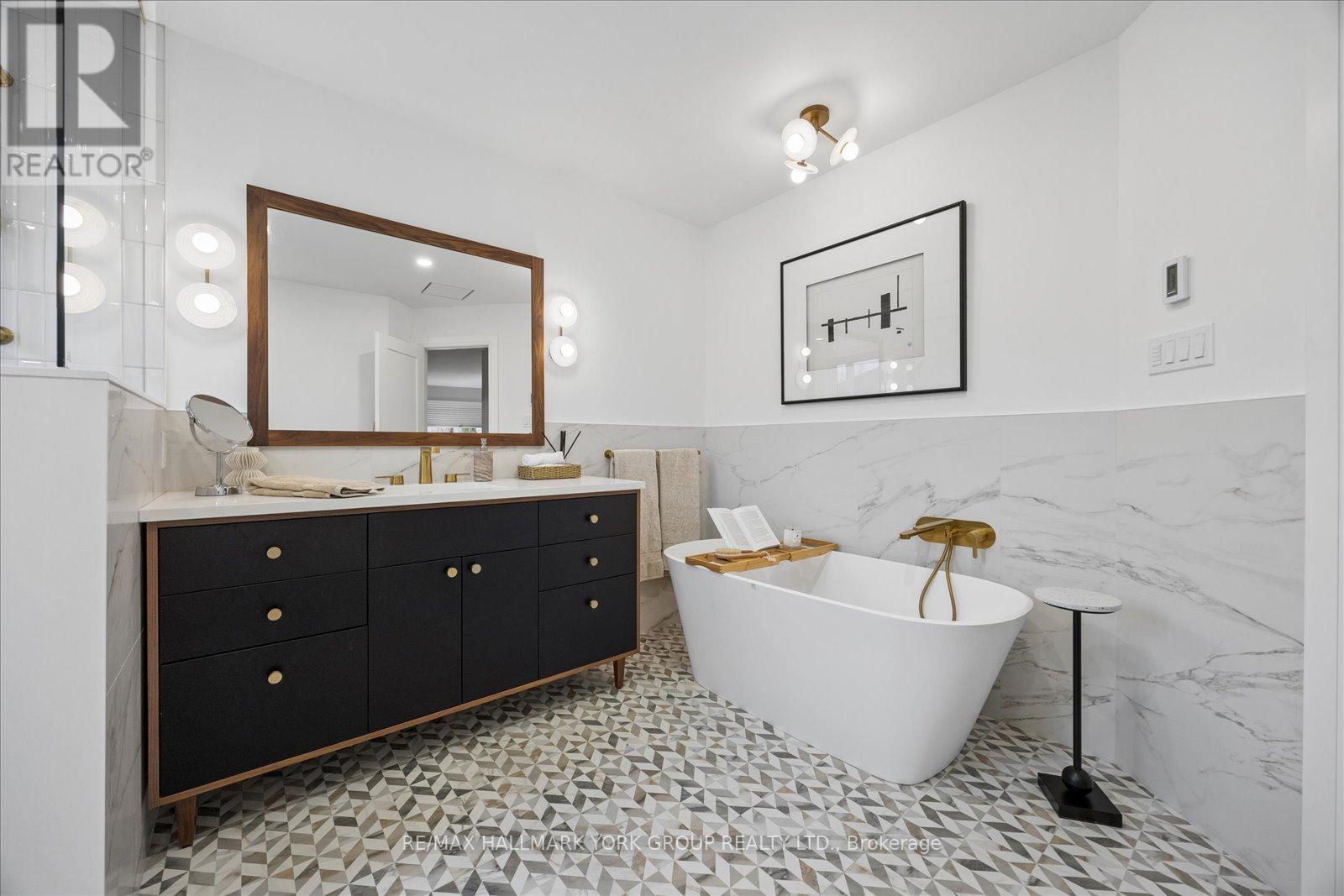 123 Brookeview Drive, Aurora, Ontario  L4G 6R5 - Photo 25 - N13061462