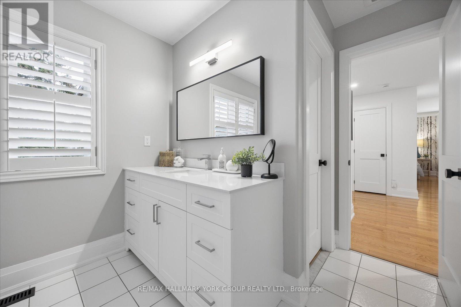 123 Brookeview Drive, Aurora, Ontario  L4G 6R5 - Photo 31 - N13061462