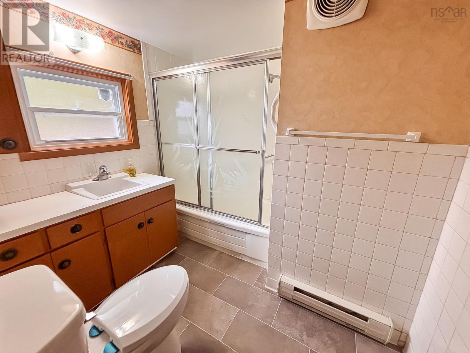 591 Highway 325, Blockhouse, Nova Scotia  B0J 1E0 - Photo 11 - 202609084