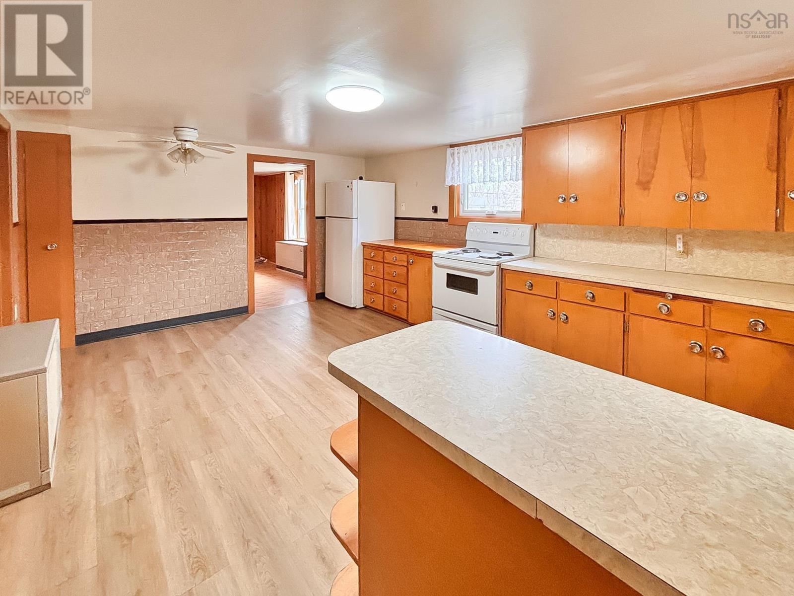 591 Highway 325, Blockhouse, Nova Scotia  B0J 1E0 - Photo 3 - 202609084