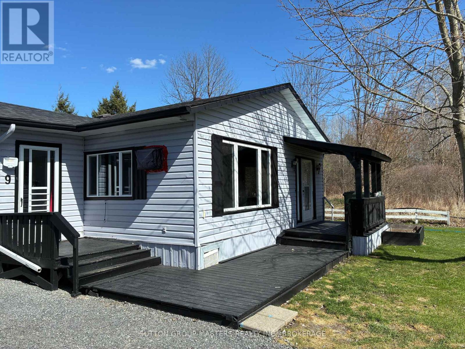 9 Patterson Boulevard, Rideau Lakes, Ontario  K0G 1E0 - Photo 2 - X12927384