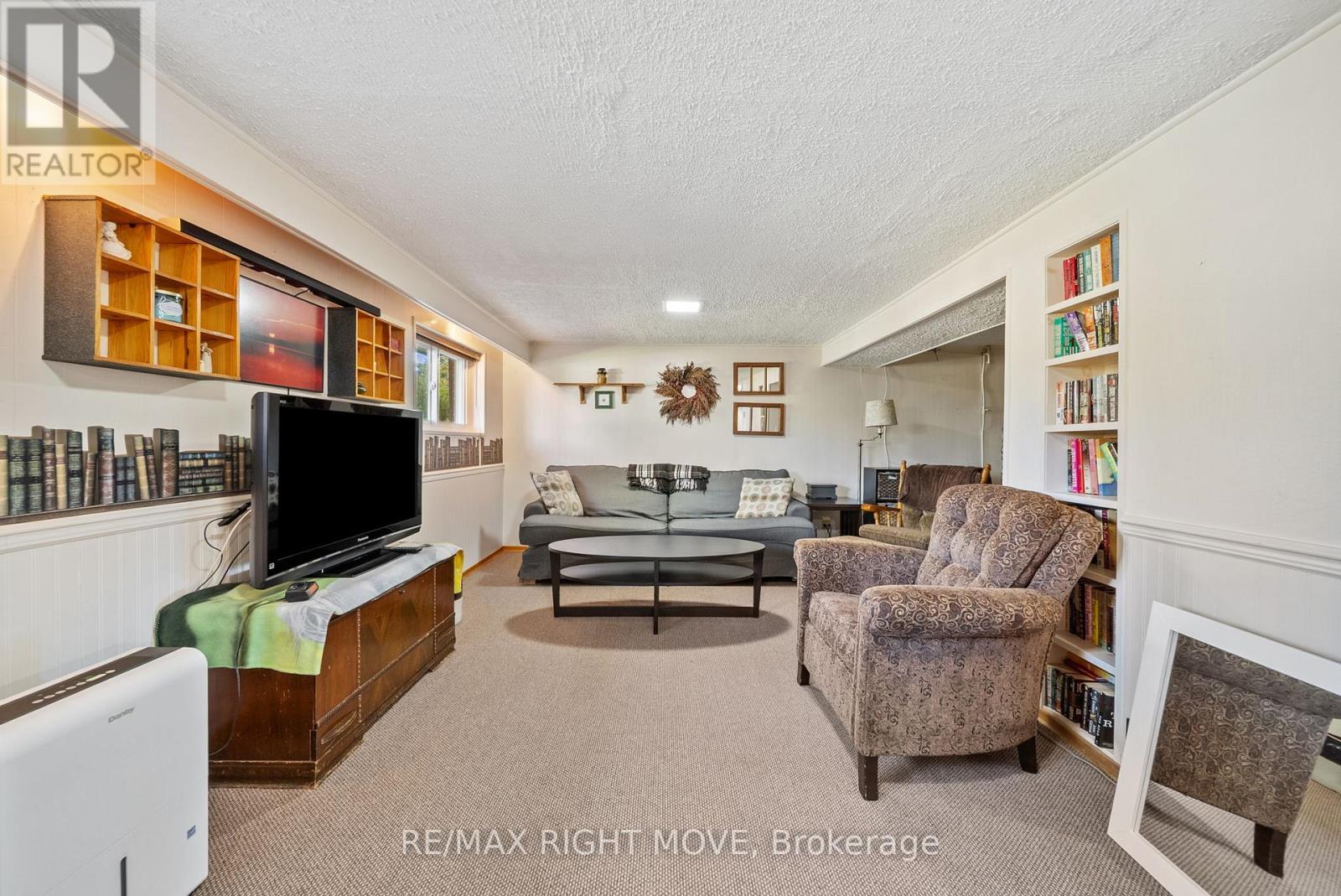 68 Quinn Avenue, Orillia, Ontario  L3V 3H5 - Photo 20 - S13061396