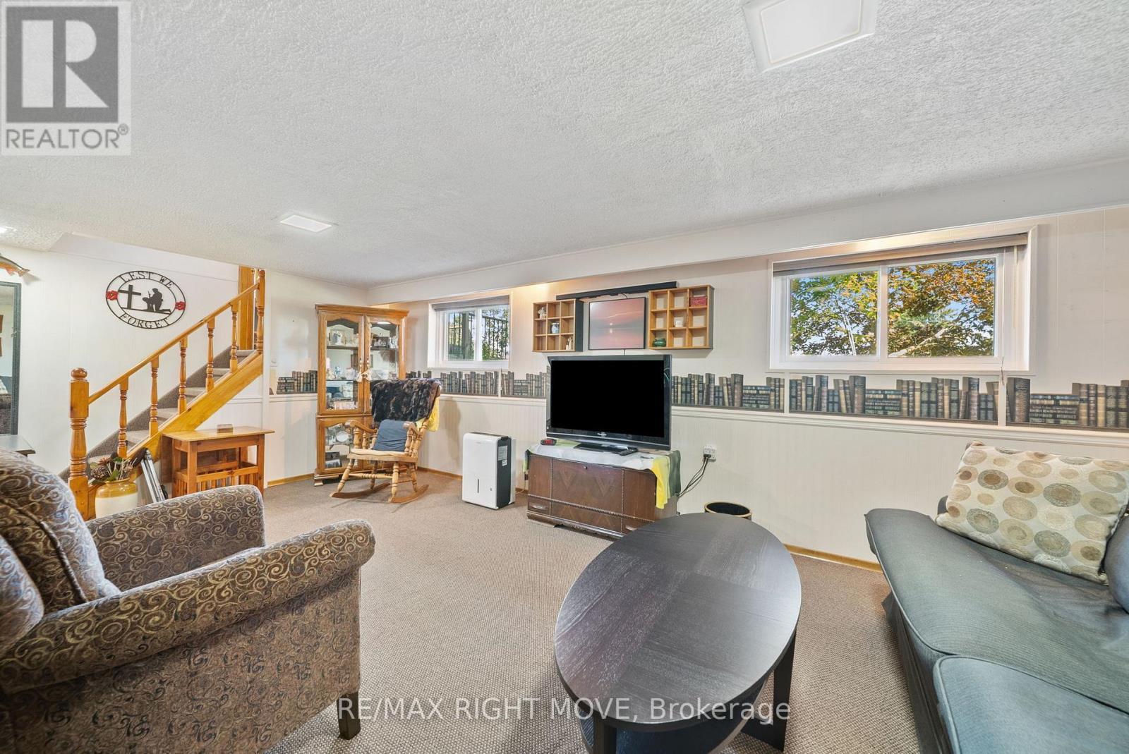 68 Quinn Avenue, Orillia, Ontario  L3V 3H5 - Photo 22 - S13061396