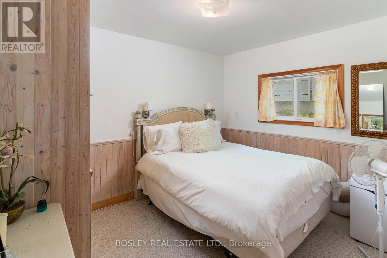 Cottage - 150 Farlain Lake Road E, Tiny, Ontario  L9M 0B5 - Photo 10 - S13061422