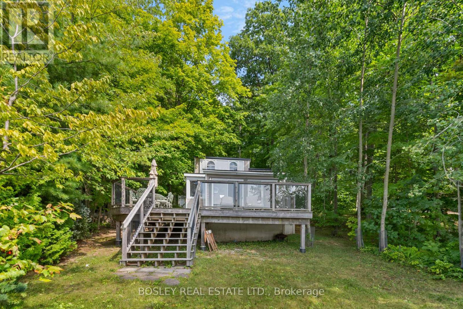 Cottage - 150 Farlain Lake Road E, Tiny, Ontario  L9M 0B5 - Photo 2 - S13061422