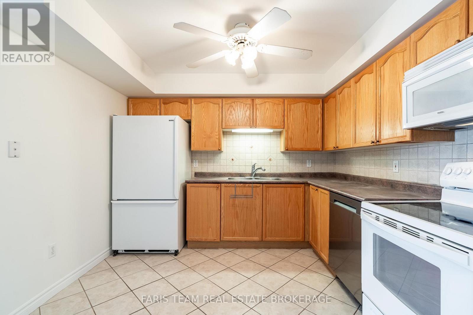 119 - 49 Jacobs Terrace, Barrie, Ontario  L4N 0W4 - Photo 7 - S13061474