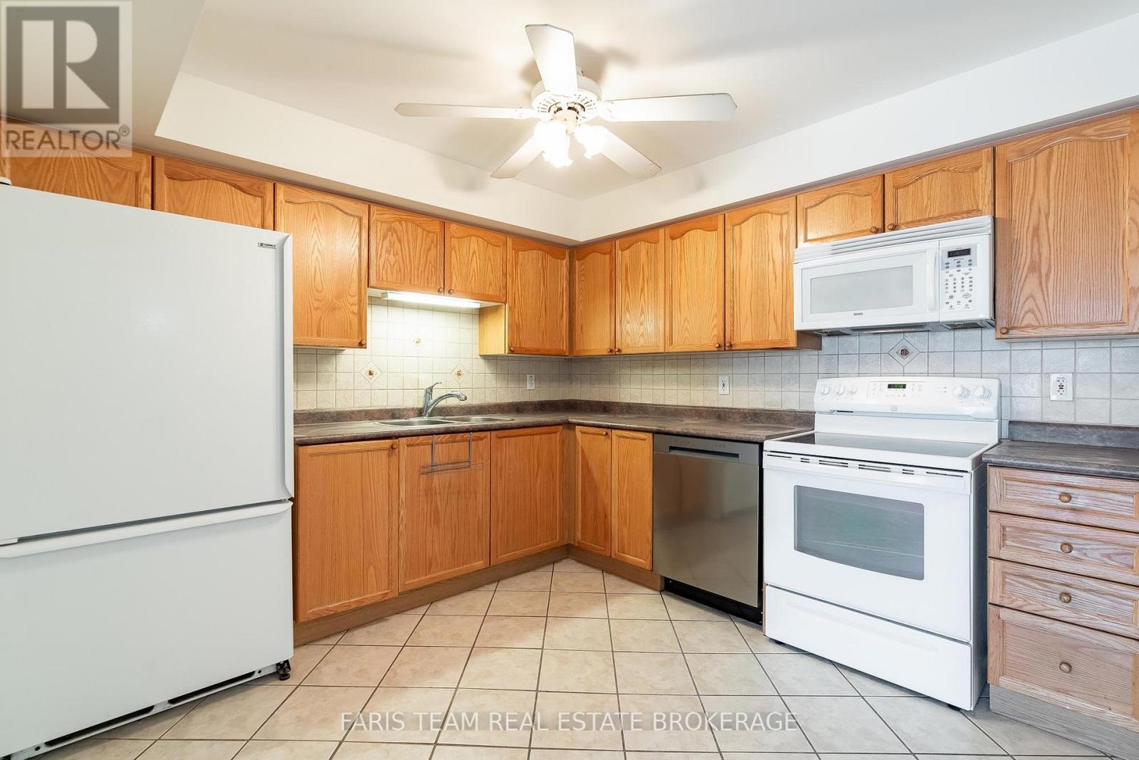 119 - 49 Jacobs Terrace, Barrie, Ontario  L4N 0W4 - Photo 8 - S13061474