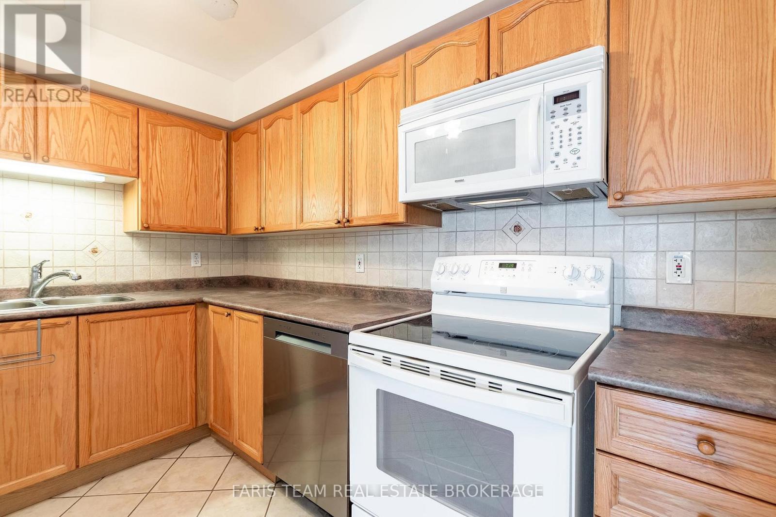 119 - 49 Jacobs Terrace, Barrie, Ontario  L4N 0W4 - Photo 9 - S13061474