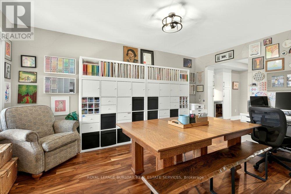 1078 Augustus Drive, Burlington, Ontario  L7S 2L1 - Photo 20 - W12981584