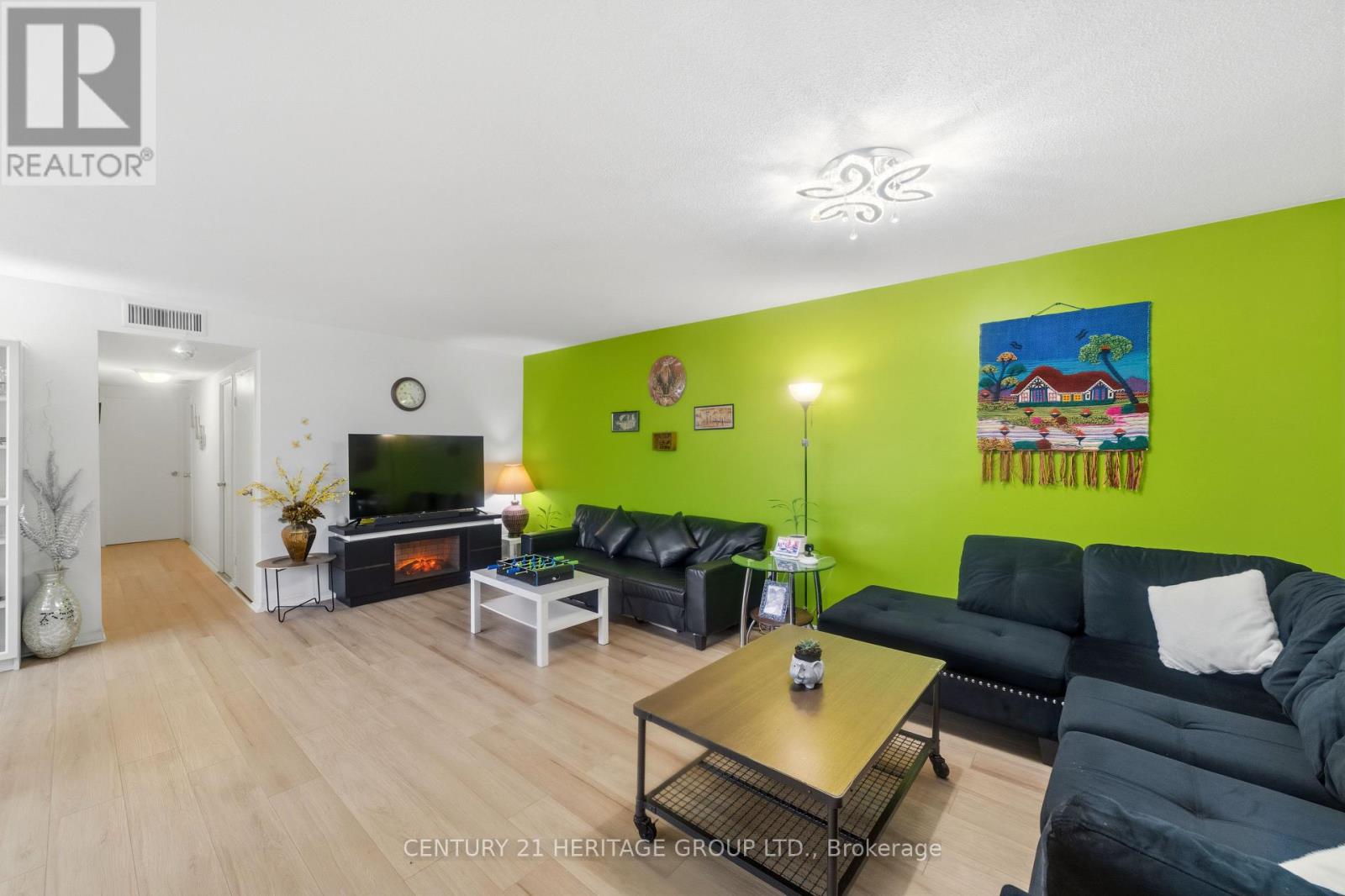 1408 - 2323 Confederation Parkway, Mississauga, Ontario  L5B 1R6 - Photo 6 - W13055714