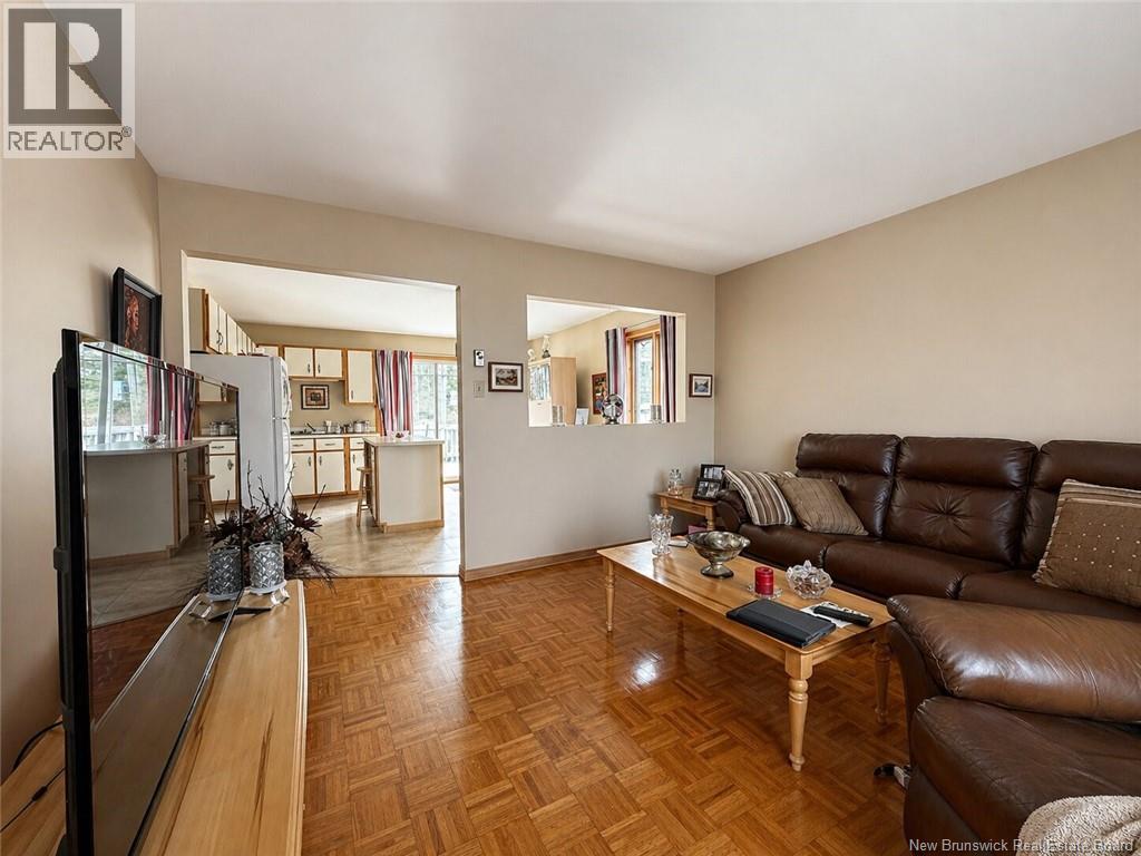 253 Jaques, Beresford, New Brunswick  E8K 1J9 - Photo 25 - NB138187