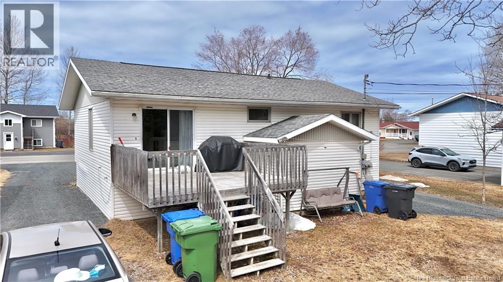 253 Jaques, Beresford, New Brunswick  E8K 1J9 - Photo 4 - NB138187