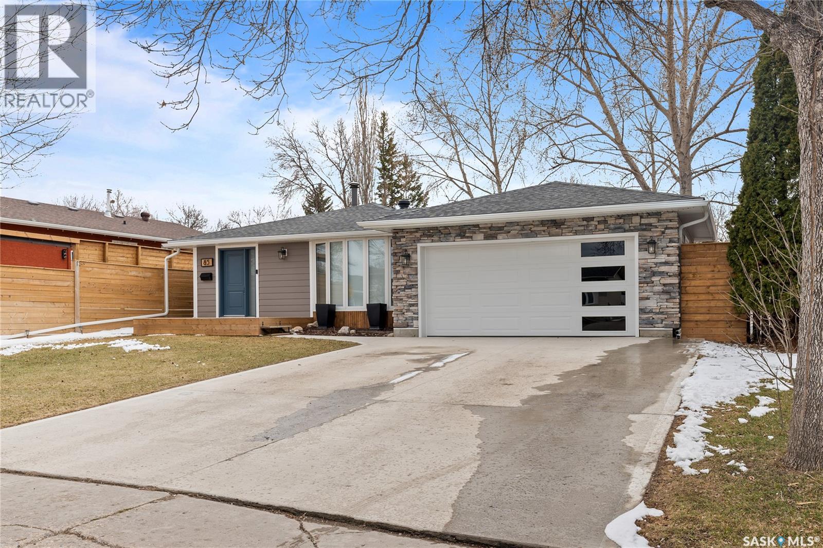 85 Eden Avenue, Regina, Saskatchewan  S4T 7B3 - Photo 2 - SK034406
