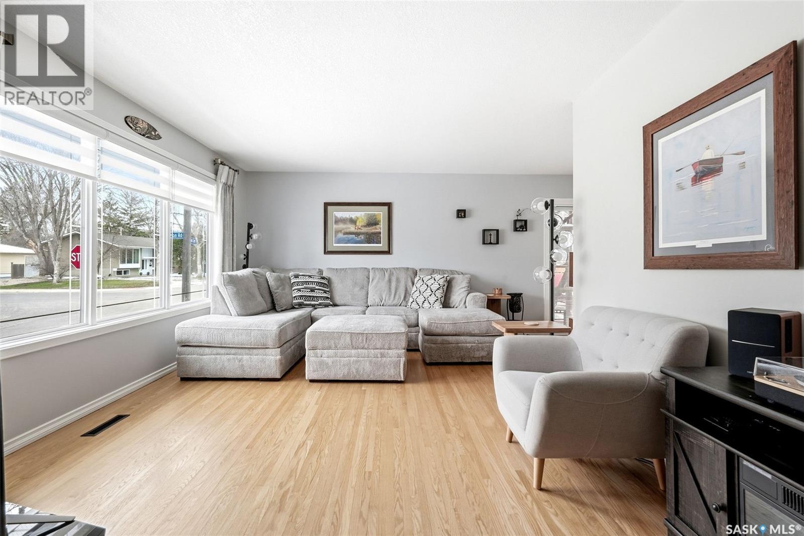 201 Shannon Road, Regina, Saskatchewan  S4S 5H8 - Photo 12 - SK034337