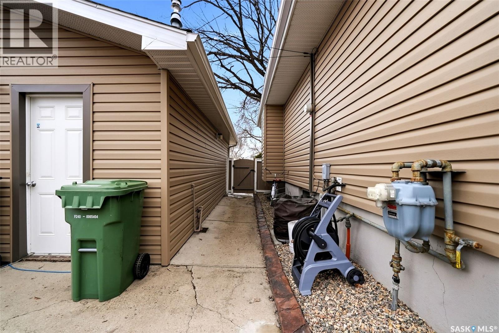 201 Shannon Road, Regina, Saskatchewan  S4S 5H8 - Photo 60 - SK034337